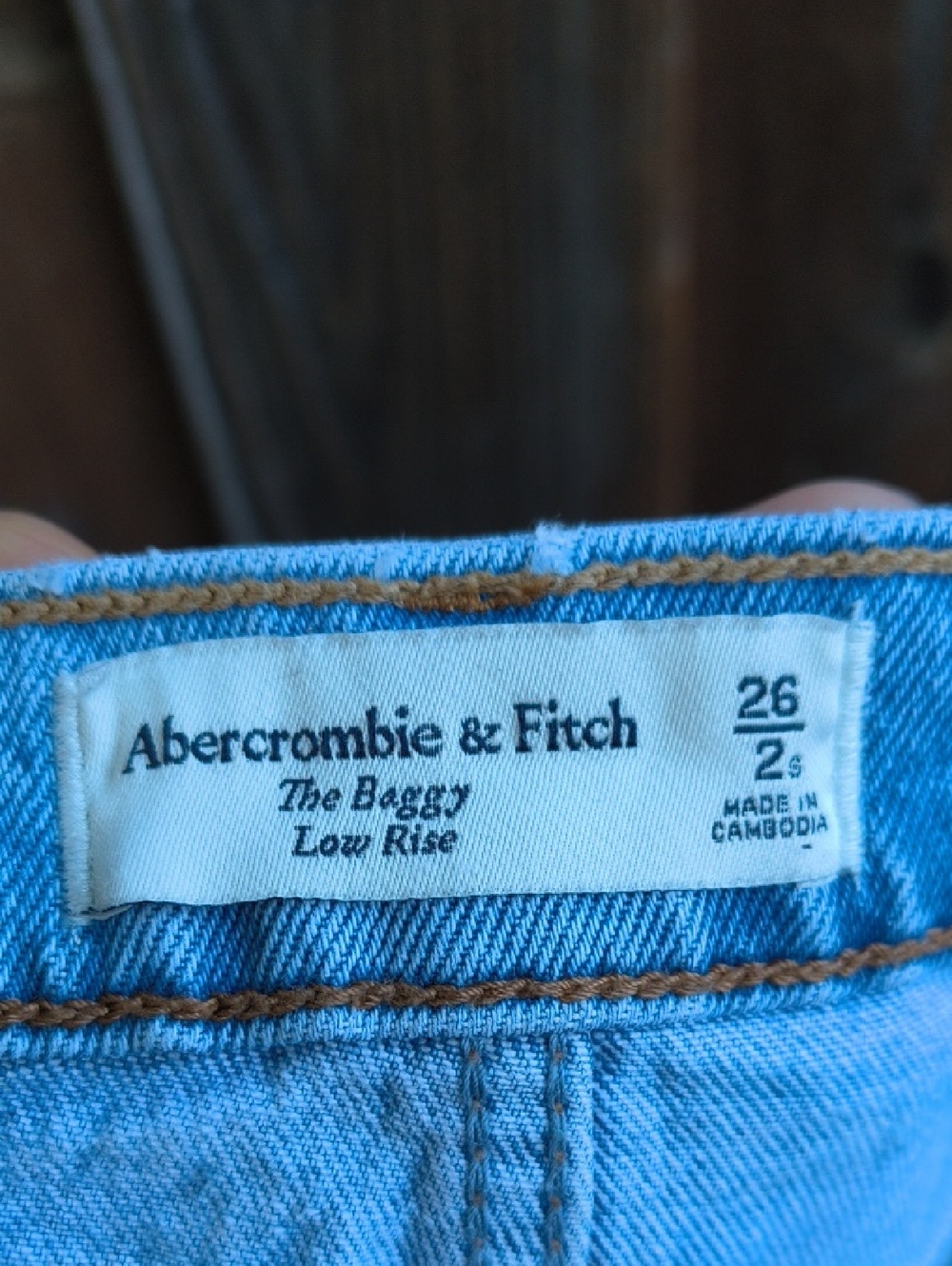 ABERCROMBIE & FITCH The Baggy Low Rise Jeans Short Inseam Size 26 - Picture 15 of 15